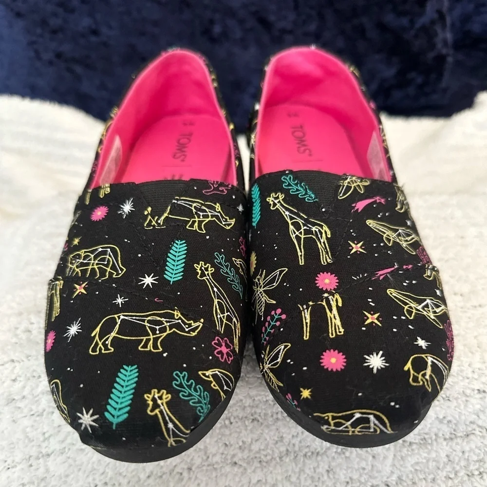 NWOT Toms Alpargata Black  Animal Constellations Glow in The Dark Print